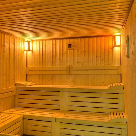 Hotel Elina 3*
