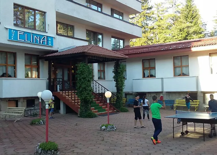 Elina Отель 3*
